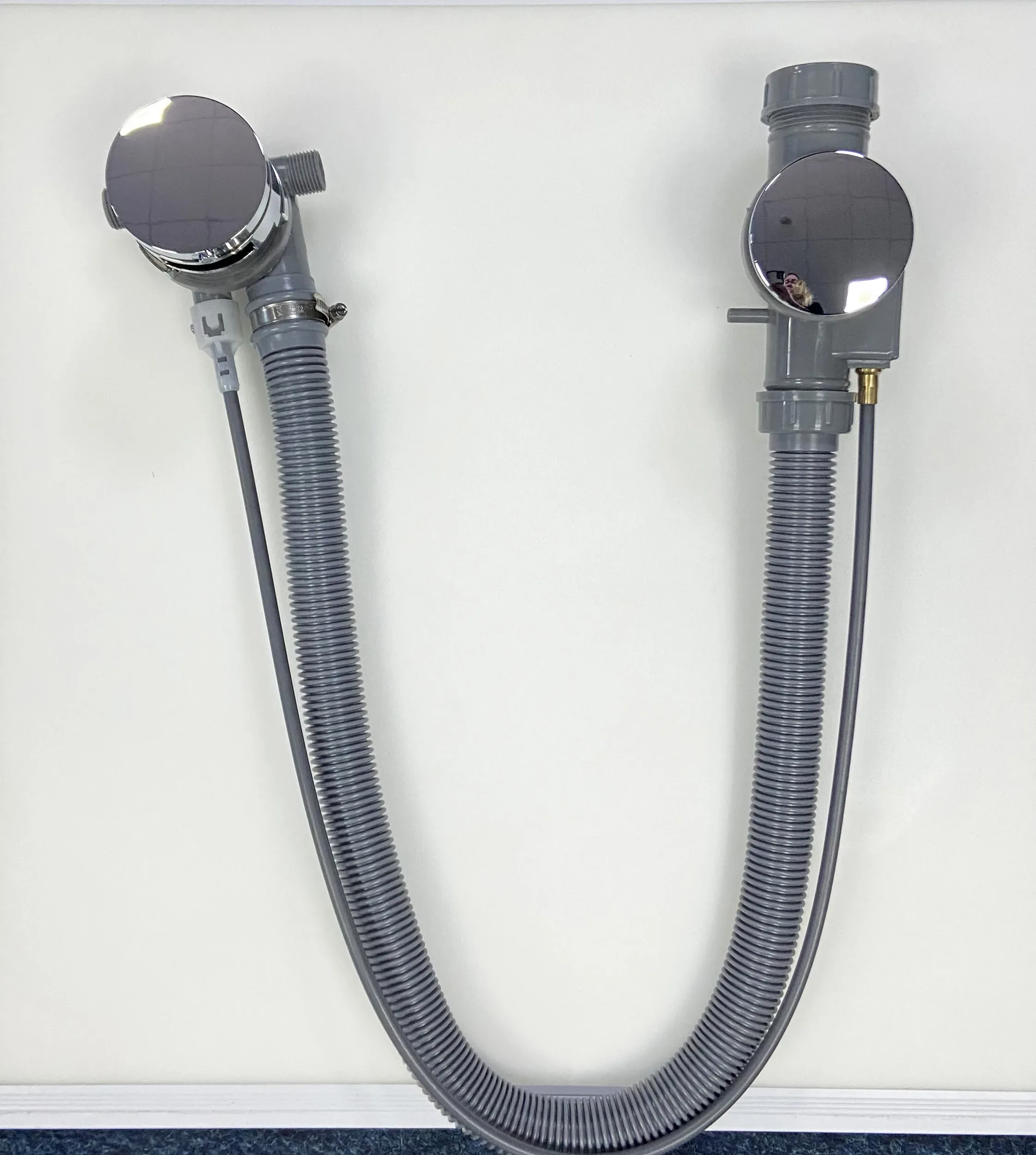 Cool Extrafil Integrated Bath Filler & Pop-Up Bath Waste For Double Ended Baths 3 Cool Extrafil Integrated Bath Filler & Pop-Up Bath Waste For Double Ended Baths