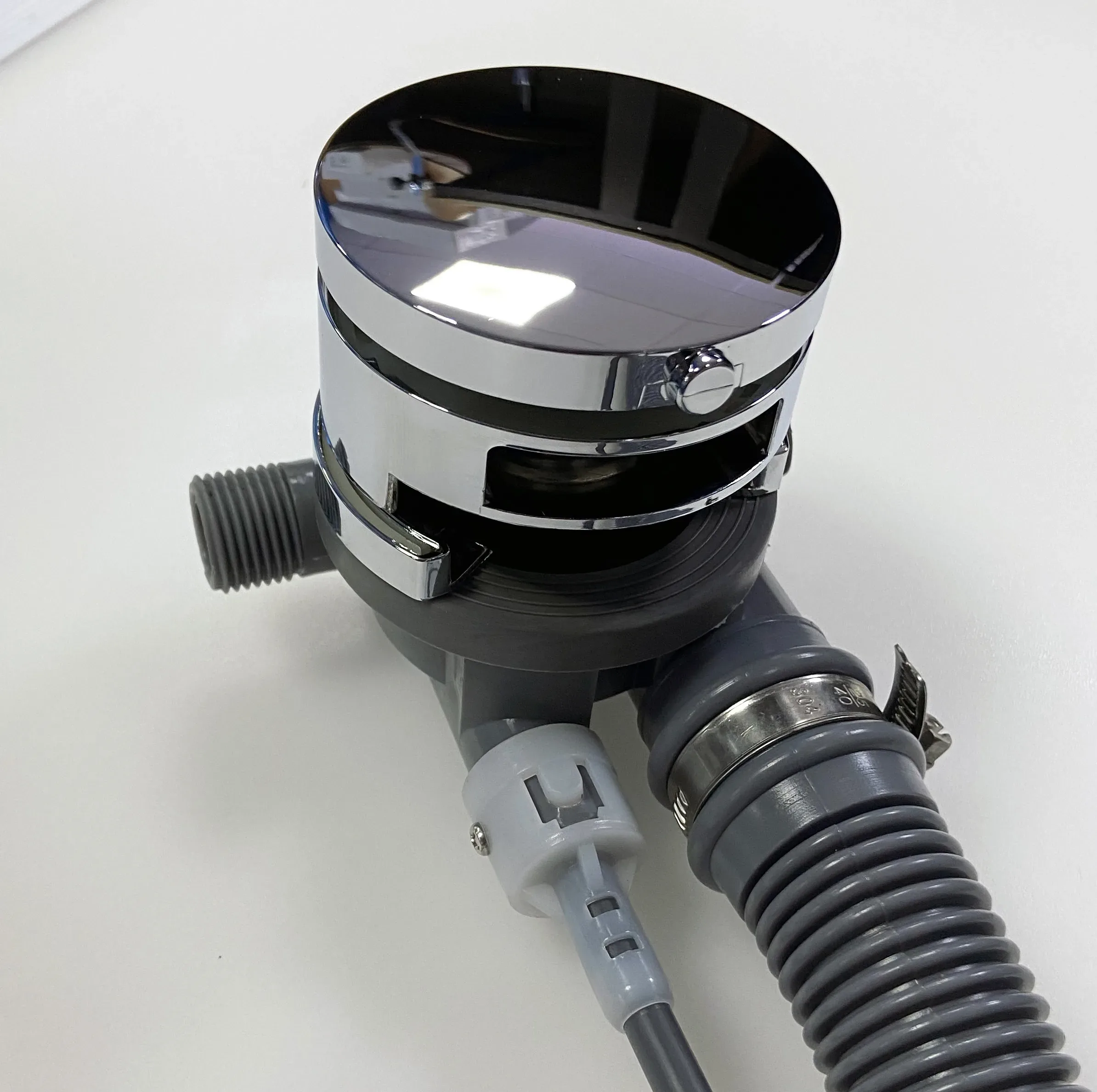 Cool Extrafil Integrated Bath Filler & Pop-Up Bath Waste For Double Ended Baths 4 Cool Extrafil Integrated Bath Filler & Pop-Up Bath Waste For Double Ended Baths - Image 2