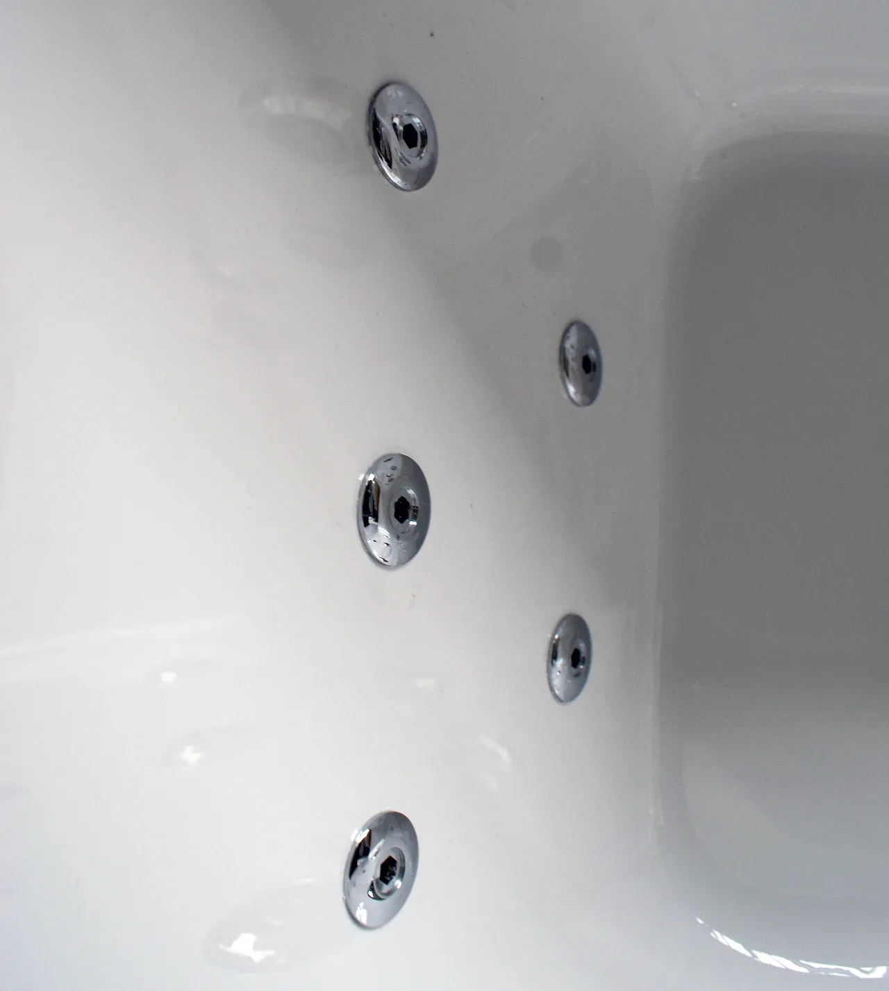 Left Hand L Shape Spa Shower Bath & Screen With Whirlpool & Light 4 Left Hand L Shape Spa Shower Bath & Screen With Whirlpool & Light - Image 2