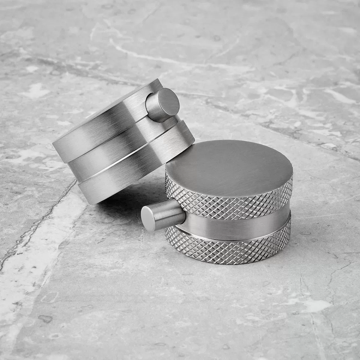 Core Chrome Thermostatic Round Rigid Riser Shower Valve Two Heads 4 Core Chrome Thermostatic Round Rigid Riser Shower Valve Two Heads - Image 2