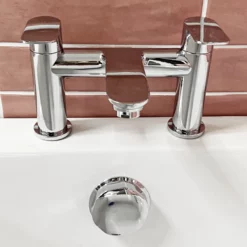 Hannah Round Style Bath Filler Mixer Tap – With Optional Click Clack Bath Waste 9 Hannah Round Style Bath Filler Mixer Tap – With Optional Click Clack Bath Waste -Comparethebathroom Shop Hannah Design H Bath Filler Front