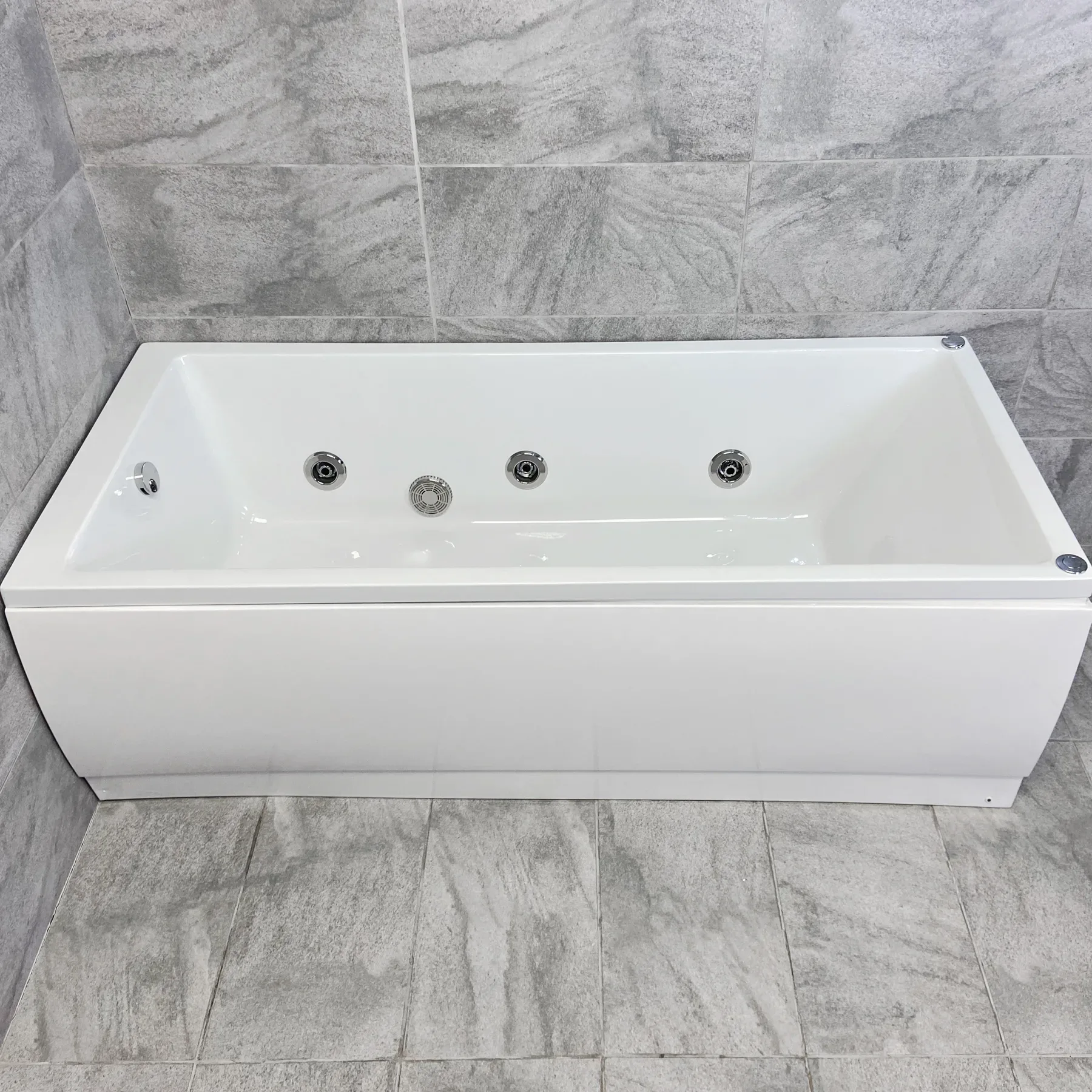 Sloane 1700 X 750mm Whirlpool Acrylic White Spa Bath – 6 Jet Or 11 Jet 7 Sloane 1700 X 750mm Whirlpool Acrylic White Spa Bath – 6 Jet Or 11 Jet - Image 5