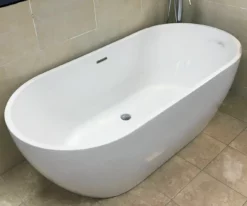 Talula Freestanding Bath Thin Rim Contemporary Modern Style Bath White Acrylic -Comparethebathroom Shop Talula Freestanding Bath Thin Rim Contemporary Modern Style Bath White Acrylic 2 jpeg webp