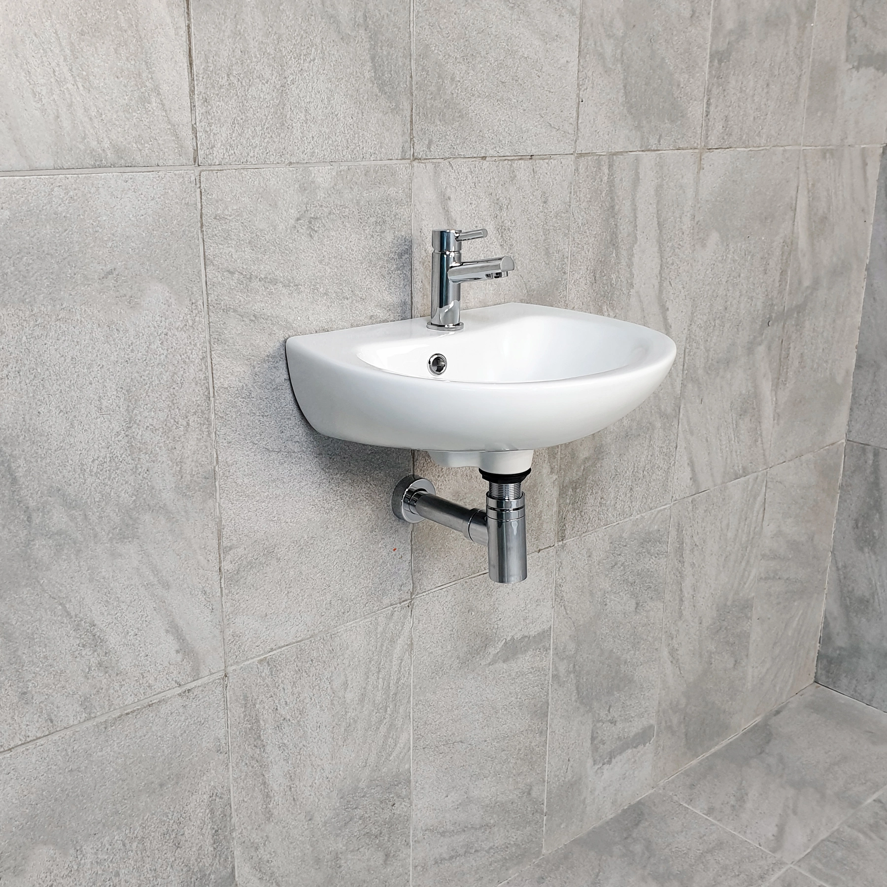 Ex Bathstore Denver Cloakroom 1TH Wall Hung Basin Small Compact Round 44cm 5 Ex Bathstore Denver Cloakroom 1TH Wall Hung Basin Small Compact Round 44cm - Image 3